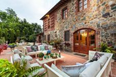 Villa em Orentano - 11 bedrooms Luxury Farmhouse, Private Pool, Jacuzzi, Private Tennis