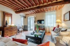 Villa in Capannori - Villa BRUNETTA, Discover your Modern but Traditional Villa in Lucca