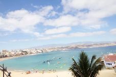 Apartment in Las Palmas de Gran Canaria - On the first line of Canteras beach Sea view