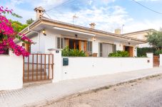 Villa in Alcudia - Villa Manresa on the beachfront by Mallorca Charme