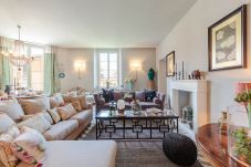 Апартаменты на Lucca - PUCCINI PENTHOUSE with Terrace inside Lucca