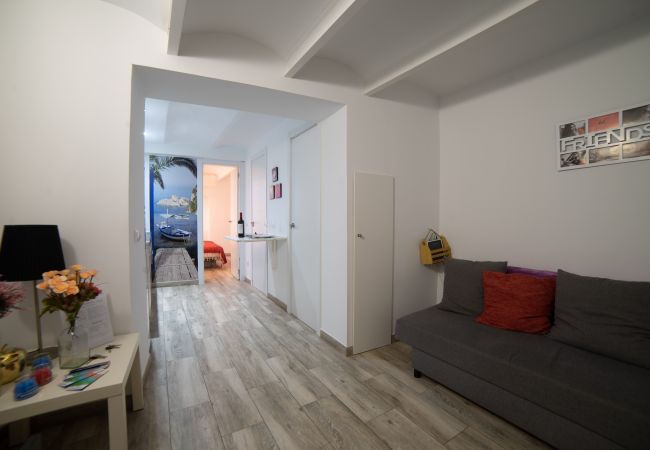  на Madrid - Apartamento O'Donnell-Gregorio Marañón M (JJN155)