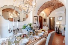 Вилла на Marcialla - VILLA CHIANTI, your Secret 4 Bedrooms Retreat with View over the Vineyards in Marcialla