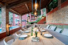 Вилла на Lucca - Tramonto Farmhouse, a Luxury Retreat and a Contemporary Story of Tradition