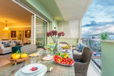 Апартаменты на Lucca - Serenity Vista Penthouse with Terrace in the City Centre of Lucca