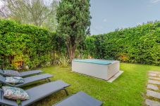 Вилла на Lucca - Charming Church converted into Farmhouse with Pool