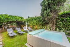 Вилла на Lucca - Charming Church converted into Farmhouse with Pool