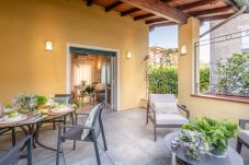 Апартаменты на Lucca - Smart Apartment with Terrace and Parking in Lucca